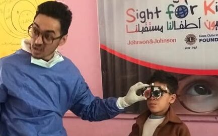 محافظ الشرقية يُشيد بدور الفرق الطبية المشاركة في المباردة الرئاسية ” عيون أطفالنا مستقبلنا “