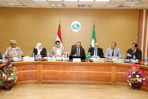 محافظ الشرقية يُشدد على اسراع الخطى بتنفيذ الخطة الإستثمارية وملفي التصالح وتقنين الأوضاع