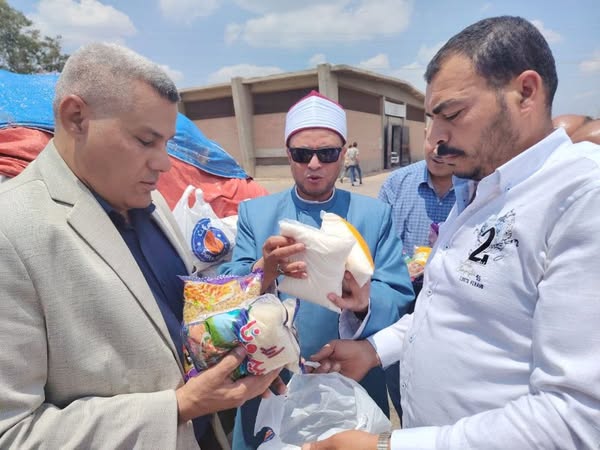 أوقاف الشرقية تُسلم (٢٠٠٠) شنطة سلع غذائية للتضامن الإجتماعي لتوزيعها على الأسر الأولى بالرعاية