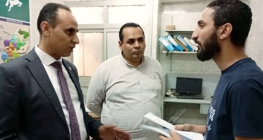وكيل وزارة الصحة بالشرقية يتفقد الخدمات الصحية بمعمل الرصد البيئي ووحدة العصلوجي