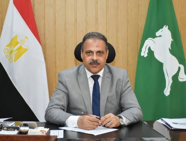 محافظ الشرقية يثمن مجهودات منظومة الشكاوى الحكومية الموحدة  للإستجابة لـ (2710) شكوى
