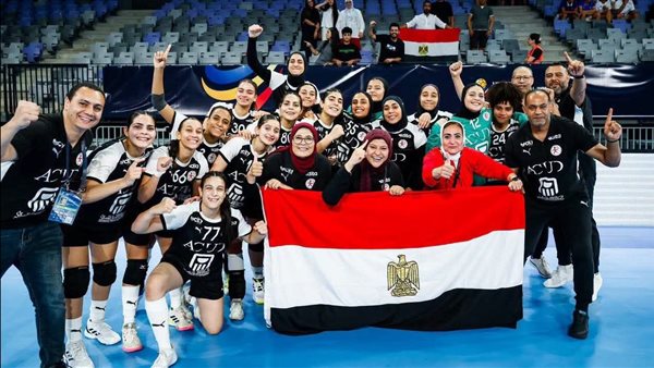 وزير الشباب والرياضة يهنئ بطلات مصر لكرة اليد بعد التأهل التاريخي إلى المربع الذهبي لبطولة العالم