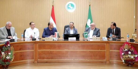محافظ الشرقية يشارك في الإجتماع الأول لمجلس إدارة مركز معلومات شبكات المرافق العامة