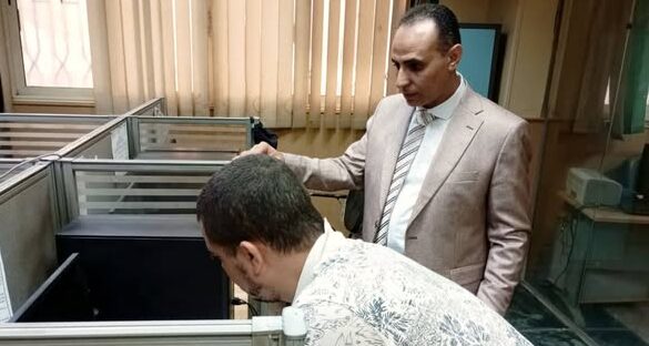 وكيل صحة الشرقية يتابع غرفة الأزمات ومركز الخدمات الطارئة بديوان المديرية
