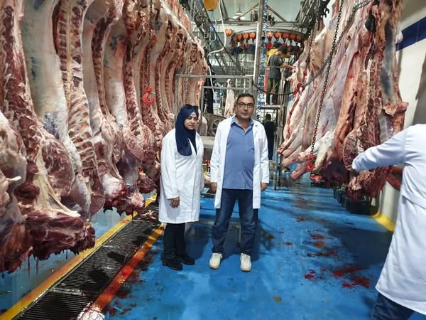 بيطرى الشرقية يٌعلن الإنتهاء من ذبح (٦٤٩) أضحية بالمجان فى رابع أيام عيد الأضحي المبارك
