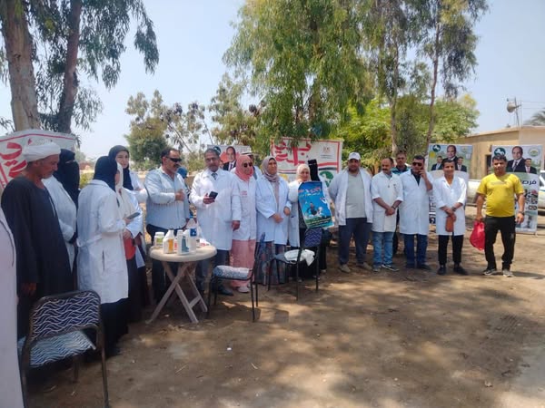بيطرى الشرقية يُنظم قافلة طبية علاجية بيطرية مجانية بقرية جزيرة أبو عمران مركز و مدينة كفرصقر