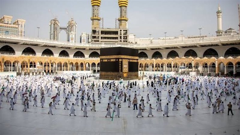 إعفاء المصابين بفيروس كورونا من رسوم تعديل تذاكر العمرة