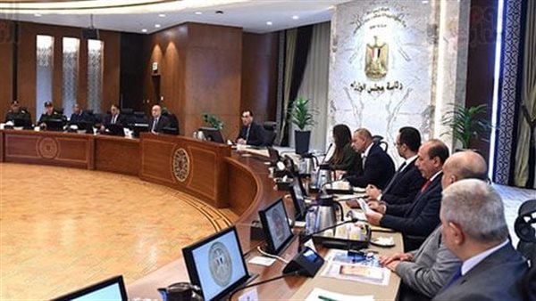 رئيس الوزراء يتابع تصورات الموازنة التقديرية للمرحلة الثانية من مبادرة «حياة كريمة»