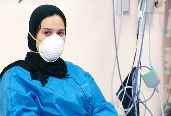 ابنة أول طبيب مصري قتله كورونا: كان لديه دور برد عادي!