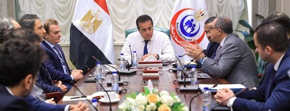 وزير الصحة يعقد اجتماعًا بشأن إنشاء مصنع السرنجات ذاتية التلف