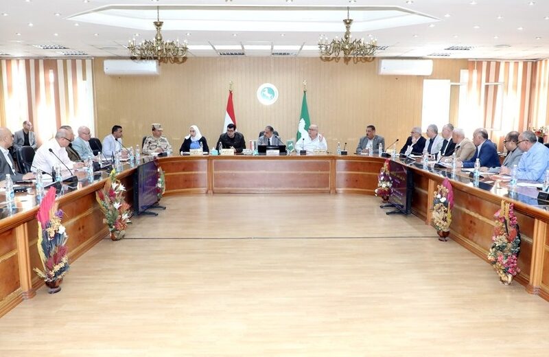 محافظ الشرقية يتابع الاستعدادات النهائية لموسم توريد القمح ٢٠٢٥ / ٢٠٢٦