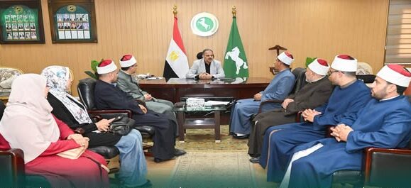 محافظ الشرقية يستقبل مدير عام منطقة وعظ الشرقية لتنفيذ قوافل دعوية لنشر الفكر الوسطي وتعزيز القيم الأخلاقية