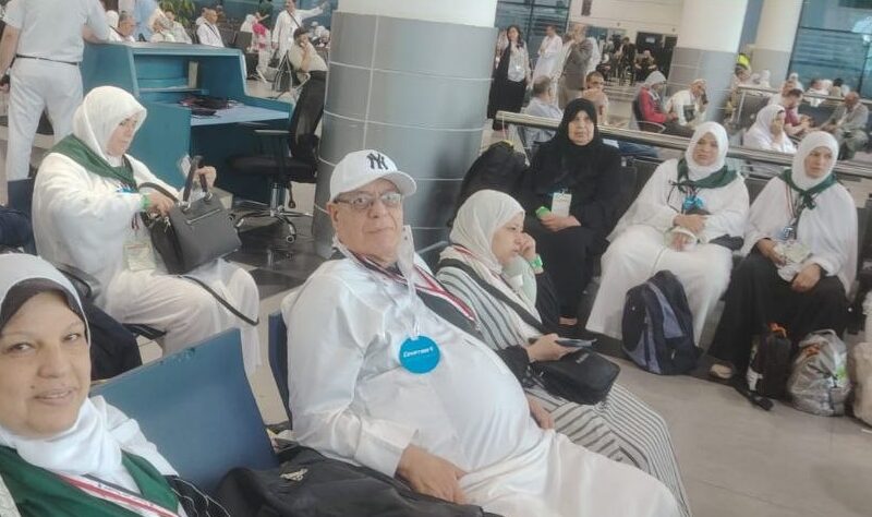 محافظ الشرقية: يطمئن على إنطلاق (١٣٥) حاجاً بثانى أفواج حجاج الجمعيات الأهلية