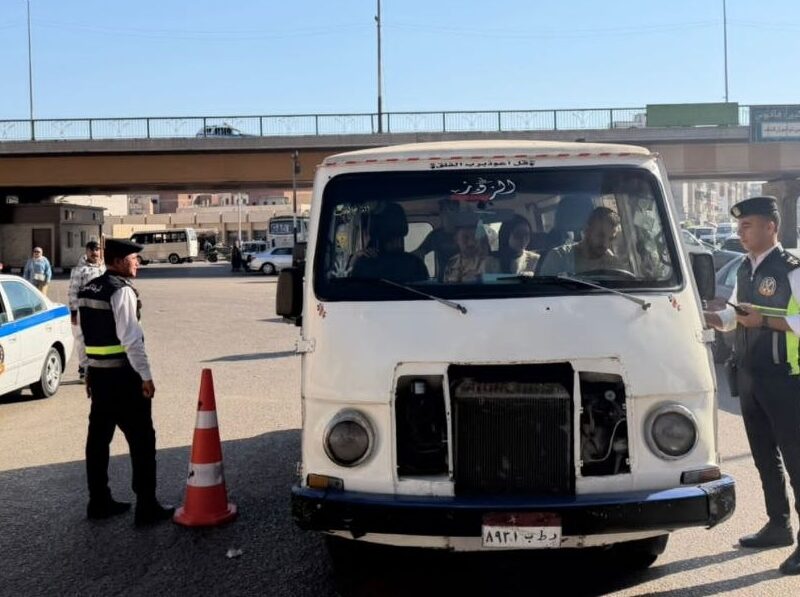 تمركزات مرورية مكثفة بشوارع مدن ومراكز الشرقية لتحقيق السيولة والإنضباط المروري