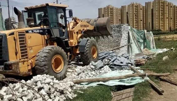 تكثيف حملات الإزالة في اليوم الثاني من “الموجة ٢٩” وإزالة ٢٠ حالة تعدي بالشرقية