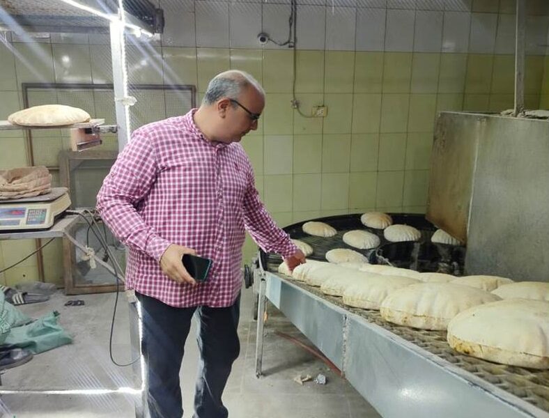 تموين الشرقية: يٌحرر (٧٨) محضراً حيال أصحاب المخابز غير الملتزمين..والدفع بسيارات متنقلة لبيع الخبز البلدي المدعم