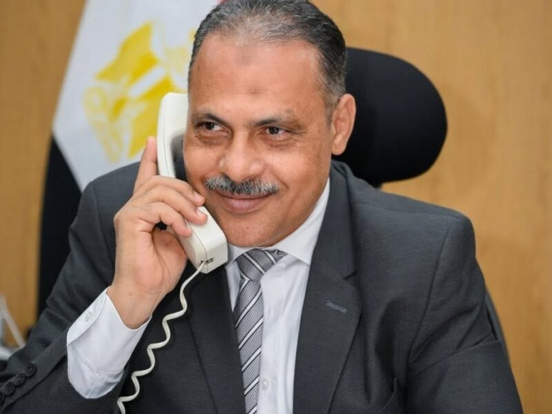 محافظ الشرقية يجري اتصالا هاتفيا لتهنئه أوائل الشهادة الإعدادية الأزهرية للعام الدراسي ٢٠٢٥ / ٢٠٢٦