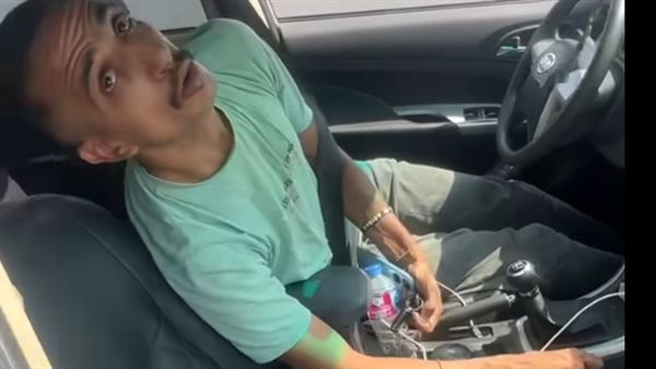 فيديو سائق أوبر يتعاطى مخدرات.. تفاصيل القبض عليه