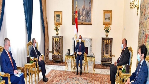 بالفيديو.. الرئيس السيسي يستقبل وزير خارجية أرمينيا