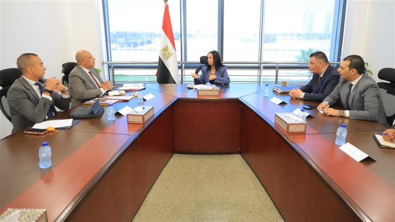 وزيرة التضامن الاجتماعي تتابع التقرير السنوي لمؤشرات الأداء لبنك ناصر الاجتماعي خلال 2025-2026
