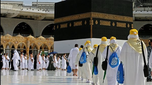 السعودية تسمح بإصدار تصريح العمرة عبر تطبيق “اعتمرنا” من خارج أراضيها