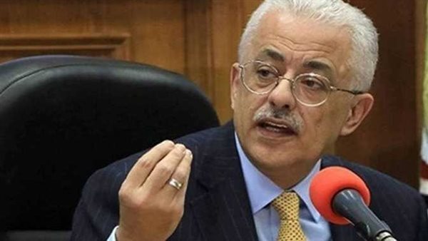 وزير التعليم ينفي خفض وقت الحصص الدراسية: شائعة ولا تستحق التعليق