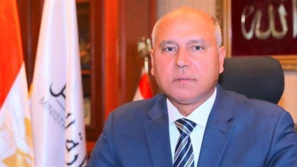 وزير النقل يجري حركة تغييرات بين قيادات هيئة السكة الحديد