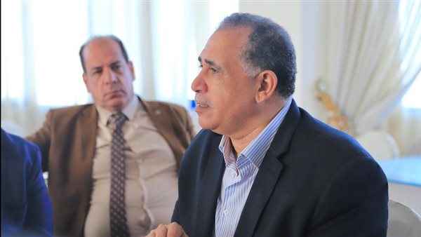 نقيب المحامين يكلف الإدارة الهندسية بإعداد تقرير لتطوير نادي رأس البر بدمياط