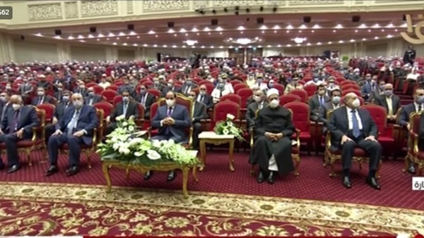 بدء احتفالية ذکری المولد النبوي الشريف بحضور الرئيس السيسي