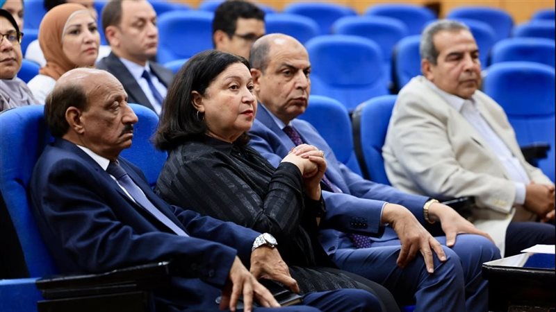 خلال زيارتها للمنيا.. نائبة وزيرة التضامن الاجتماعي تبحث انجازات مشروع المواطنة وتكرم خريجي مدارس المزارعين الحقلية