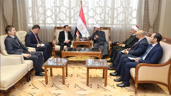 وزير الأوقاف يبحث مع سفير كازاخستان تعزيز التعاون الديني والثقافي