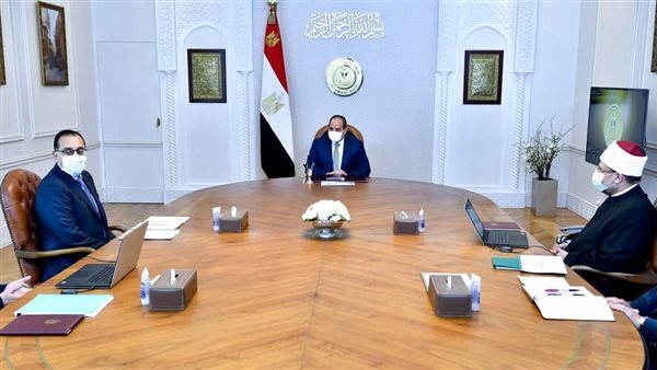 الرئيس السيسي يوجه بإعداد كوادر من المفكرين الدينيين وصانعي الرأي المستنير