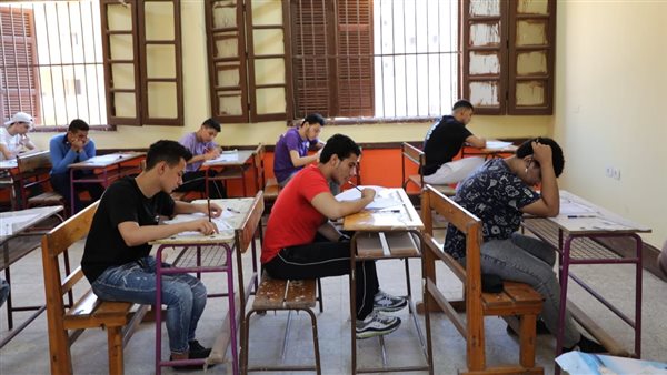 6 محظورات… لطلاب الثانوية قبل انطلاق امتحان المواد الأساسية غدًا