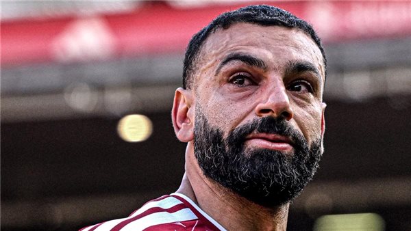 محمد صلاح يلمّح لمستقبله ويثير الغموض حول وجهته القادمة…«سأكون بعيدًا للغاية»