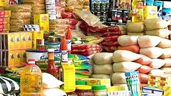 تموين الشرقية:التحفظ على 2 طن لبان وفراولة مجهولة المصدربمدينة العاشر من رمضان