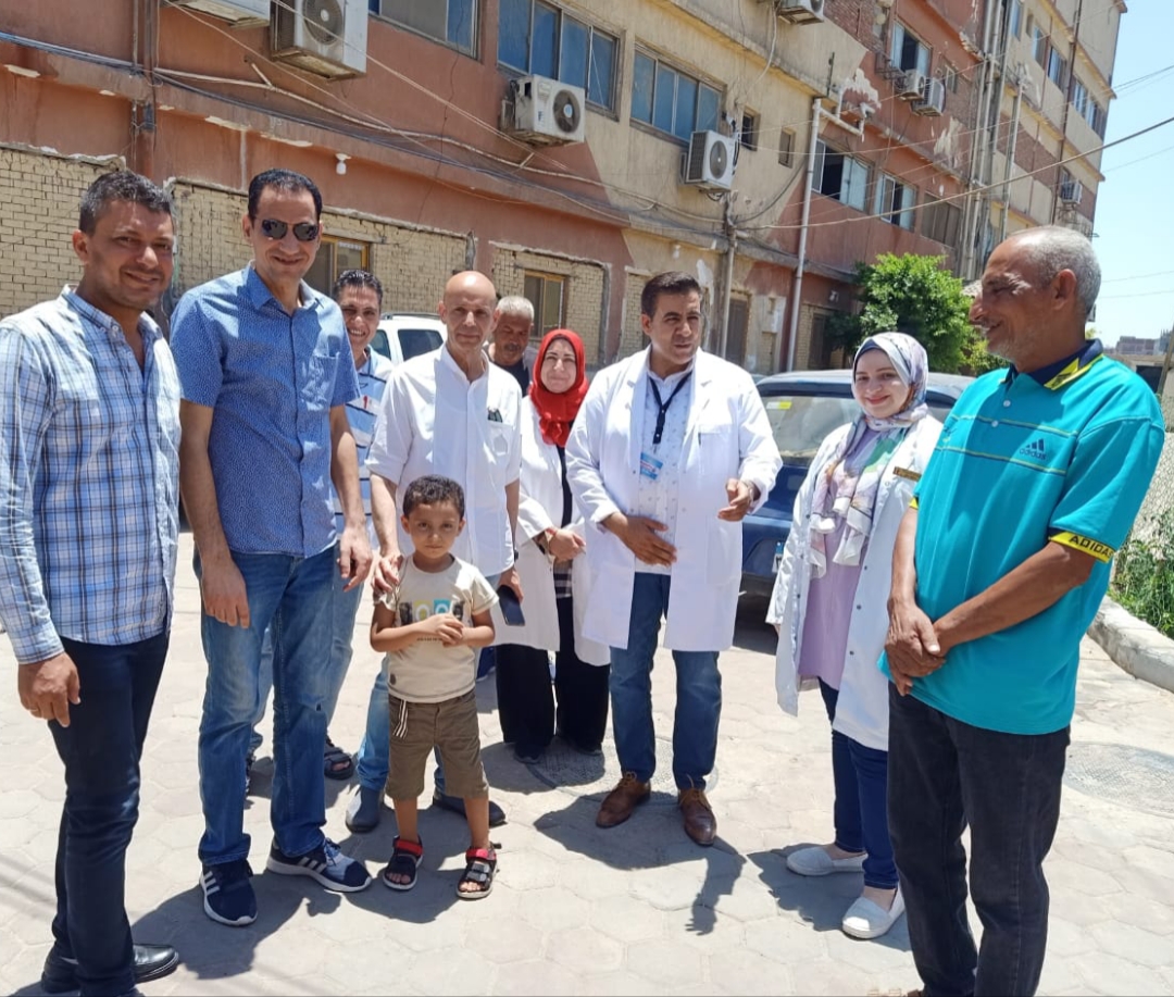 وكيل وزارة الصحة بالشرقية يتفقد سير العمل بمستشفى بلبيس المركزي في حضور زيارة إشرافية من الوزارة