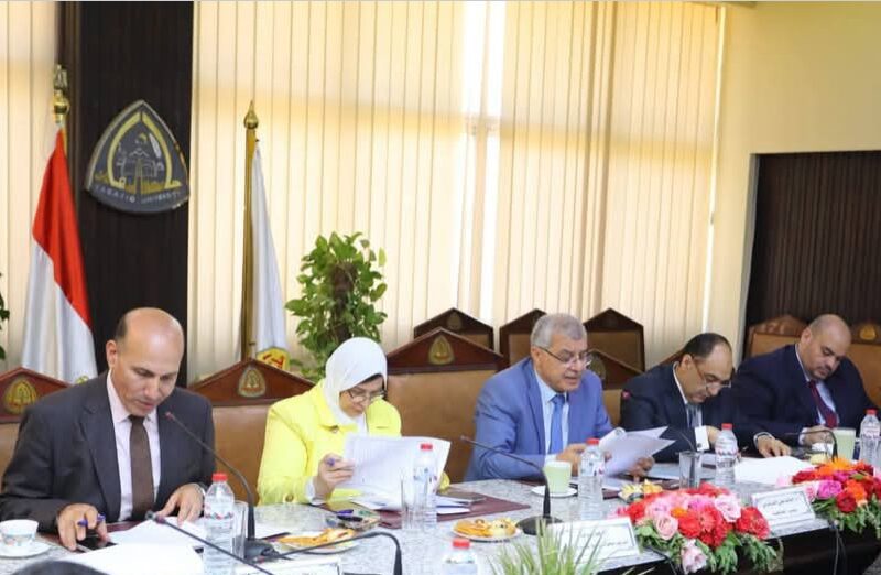جامعة الزقازيق:حافز أثابه 2000 ج لأعضاء هيئة التدريس ومعاونيهم والعاملين بقطاعي التعليم والمستشفيات الجامعية