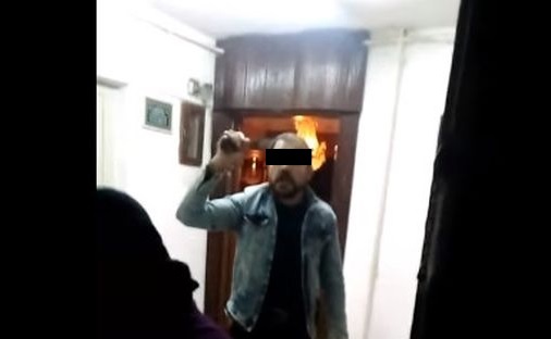بعد انتشار الفيديو.. حبس المتهم باقتحام شقة جاره بسلاح أبيض في بور فؤاد