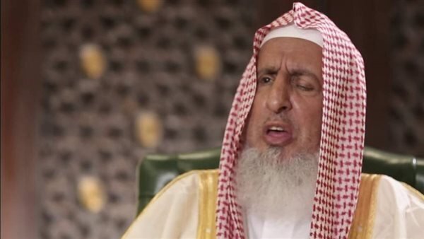 مفتي السعودية يجيز إقامة صلاة العيد وخطبتها 3 مرات في دول الأقليات المسلمة