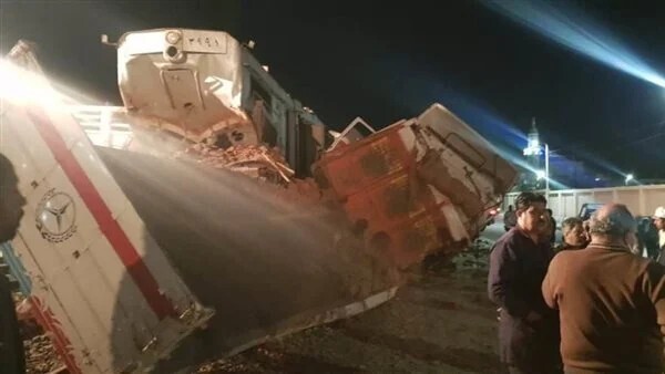 النيابة: عامل السكة الحديد لم يغلق المزلقان بحادث قطار السويس