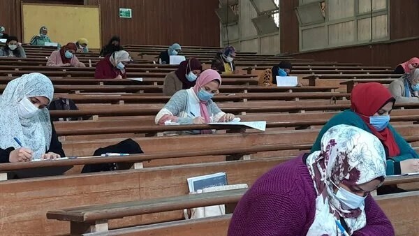 عاجل…..تفاصيل تطبيق 11 إجراءً بامتحانات الجامعات لمواجهة مخاطر فيروس كورونا