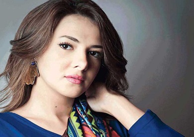 رسالة جديدة من دنيا سمير غانم بشأن حالة والديها الصحية