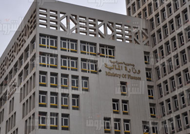 المالية: رفع سعر الدولار الجمركي إلى 19.31 جنيه لشهر سبتمبر