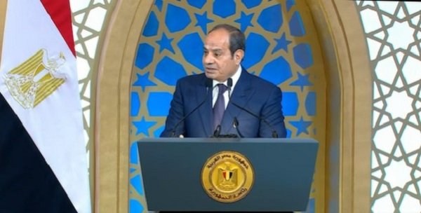 الرئيس السيسي يوجه بإعداد تقرير شامل عن إنجازات الدولة والإنفاق وعرضه على المواطنين