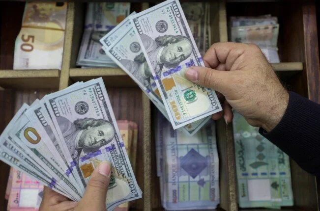 اعرف سعر الدولار اليوم مقابل الجنيه المصري بكام