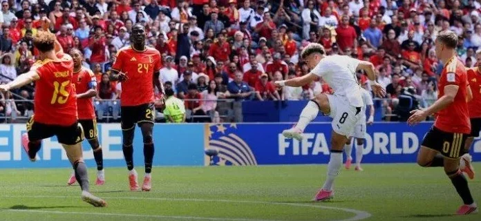 خبير تحكيمي: منتخب مصر يستحق ركلة جزاء أمام بلجيكا