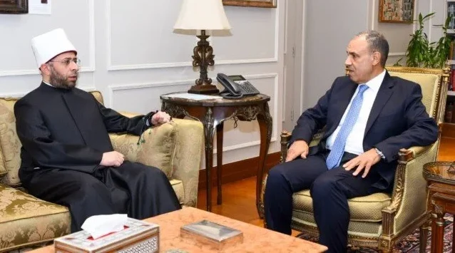عبد العاطي والأزهري يؤكدان على مواصلة التنسيق لدعم جهود مصر في مكافحة التطرف