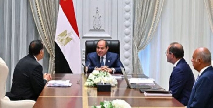 الرئيس السيسي يوجه بزيادة الإنفاق في قطاعي الصحة والتعليم وبرامج الحماية الاجتماعية