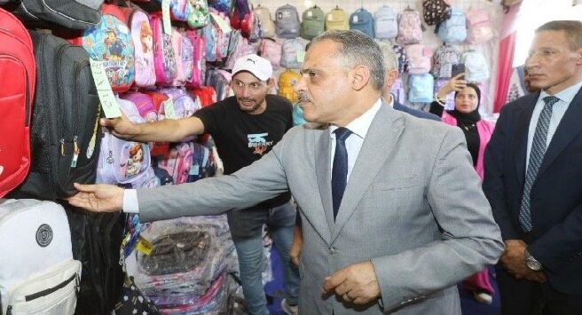 محافظ الشرقية يفتتح معرض «أهلًا مدارس» بالزقازيق بتخفيضات تصل لـ25%