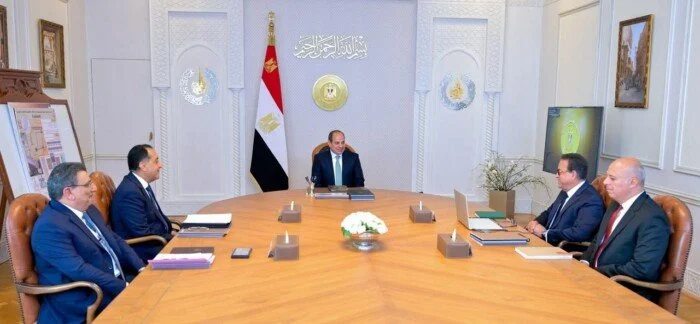 الرئيس السيسي يوافق على مقترح لتحسين الأجور بهيئة الإسعاف المصرية